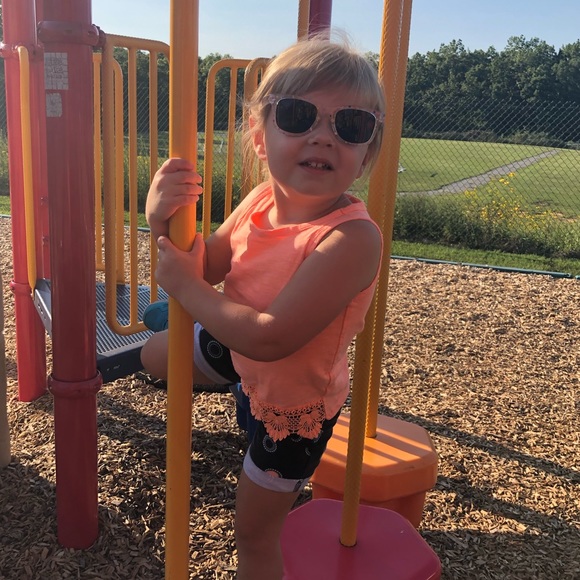 Meet your Posher, Stacey - Picture 7 of 7